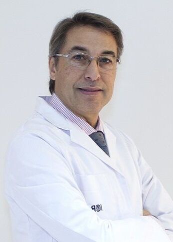 Médico micólogo Xesco Sanz